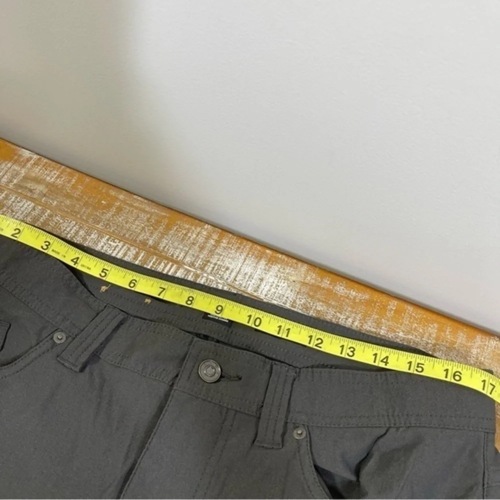 PrAna Men’s Standard Fit Pant Size 34/28 color Gray